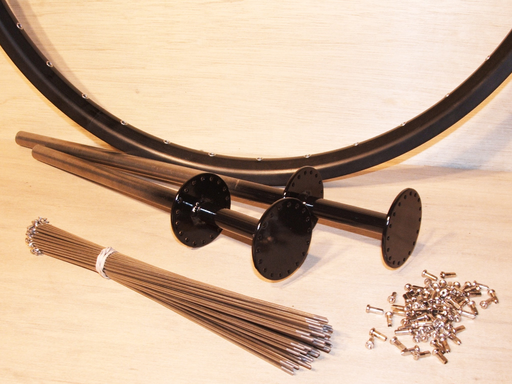 DeltaWolf Racing Trike - trike wheelbuilding